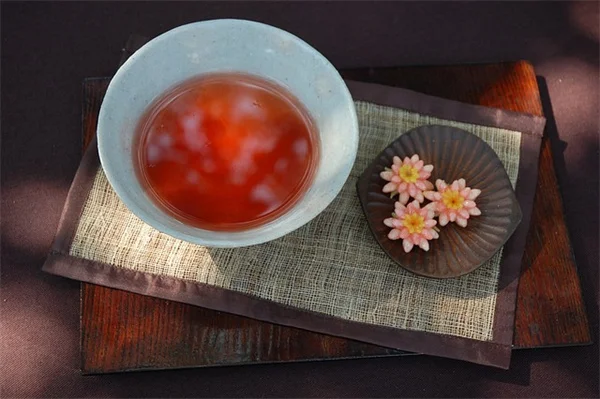 5月4日は星戦の日！星形の花を持つ植物の育て方
